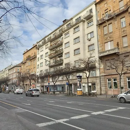 Roof Top Charming Francis Square Будапешт